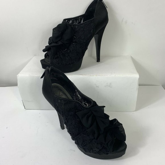 Kardashian Kollection Ruffle Lace Heels Wm Sz 9 - Picture 7 of 7
